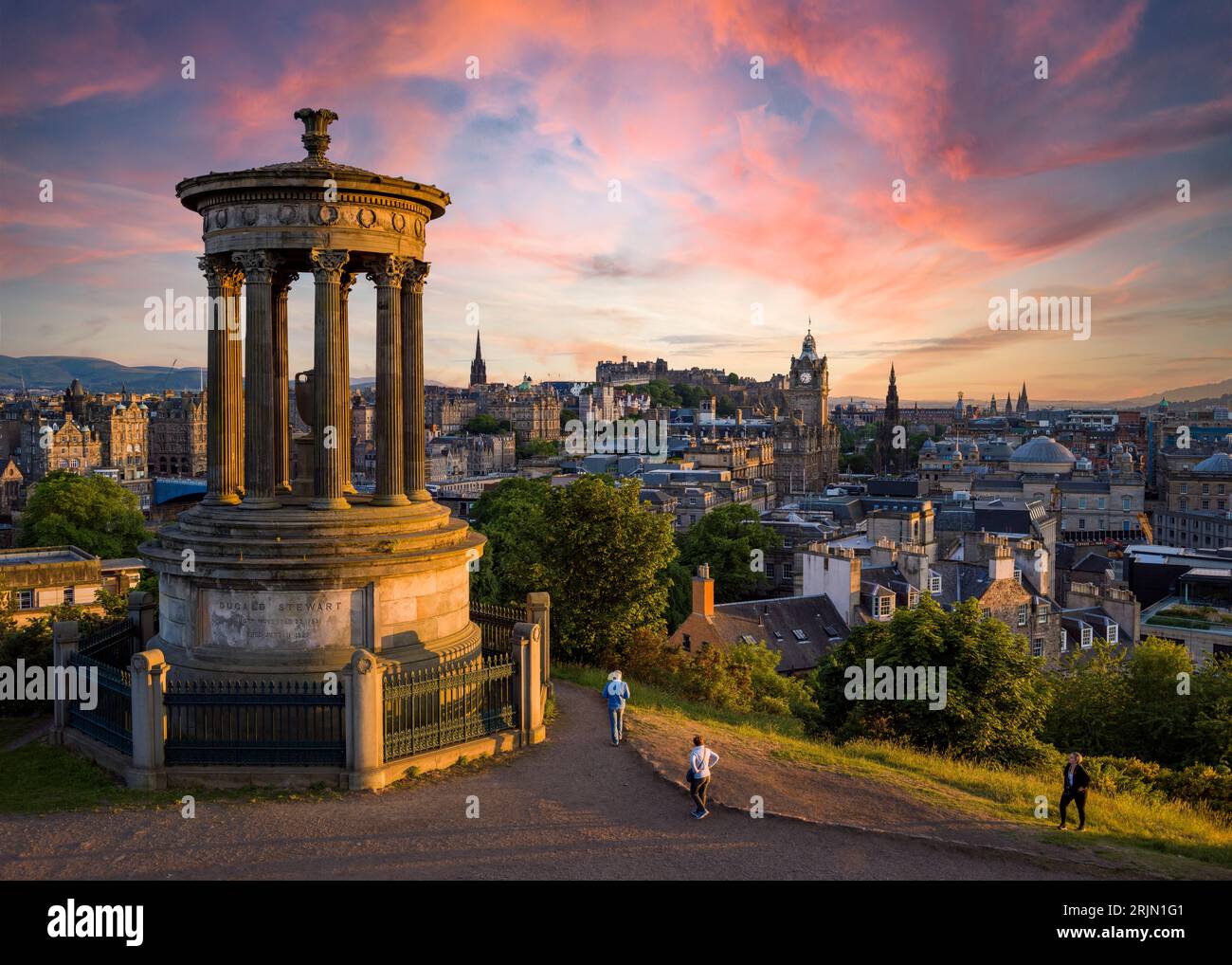 Calton Hill, Dugal Stewart Monument and Princes Street, Edimburgo Scozia Gran Bretagna Regno Unito, Regno Unito, Europa Scozia Gran Bretagna Regno Unito Foto Stock