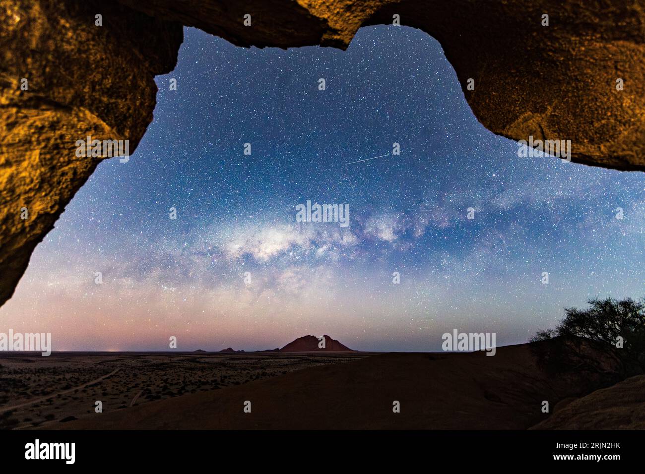 Via Lattea fotografia notturna galassia fotografia astro a Spitzkoppe namibia turismo viaggi safari Africa Foto Stock