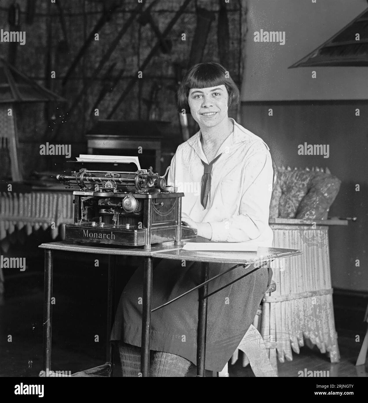 BIRDIE REEVE KAY (1907-1996) campionessa americana dattilografa di velocità e interprete di vaudeville nel 1924. Foto Stock