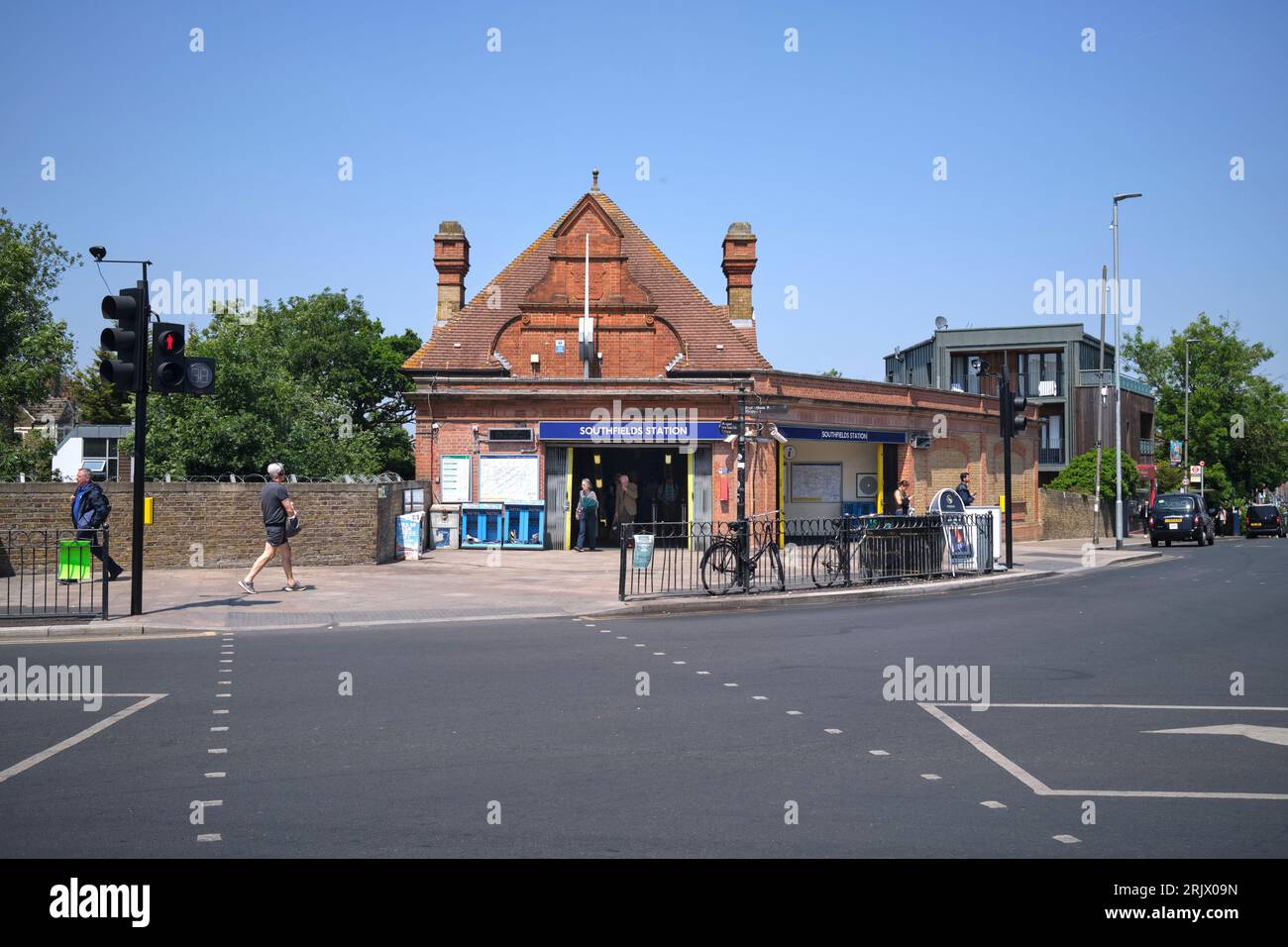 Stazione della metropolitana Southfields Londra Inghilterra Regno Unito Foto Stock