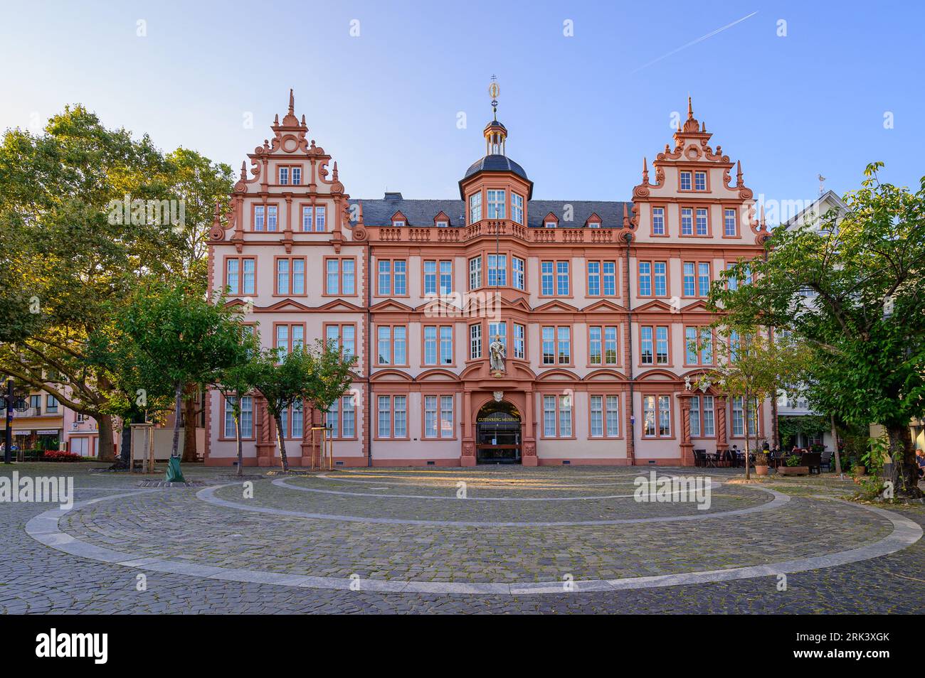 Veduta del Museo Gutenberg di Magonza a Dusk, Germania Foto Stock