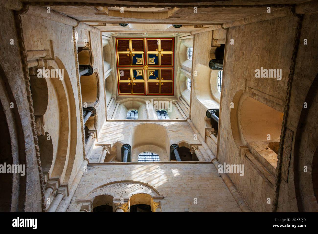 South West Tower all'interno della Cattedrale di Chichester, Regno Unito Foto Stock