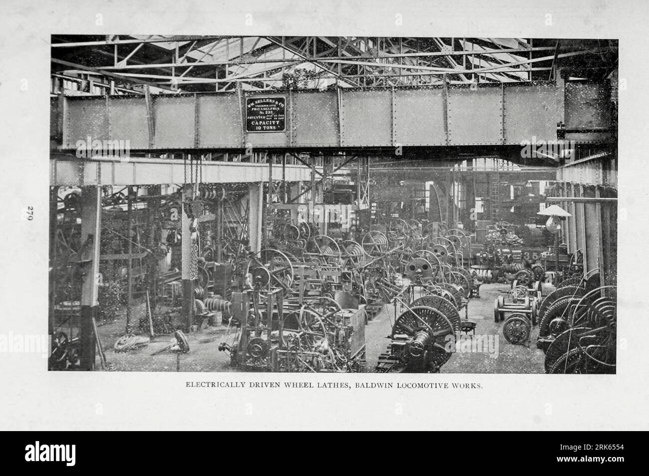 Torni a ruote azionate elettricamente Baldwin Locomotive Works from the Article MODERN MACHINE-SHOP ECONOMICS PRIME REQUISITES OF SHOP CONSTRUCTION by Horace L. Arnold from the Engineering Magazine DEDICATED TO INDUSTRIAL PROGRESS volume XI October 1896 NEW YORK The Engineering Magazine Co Foto Stock