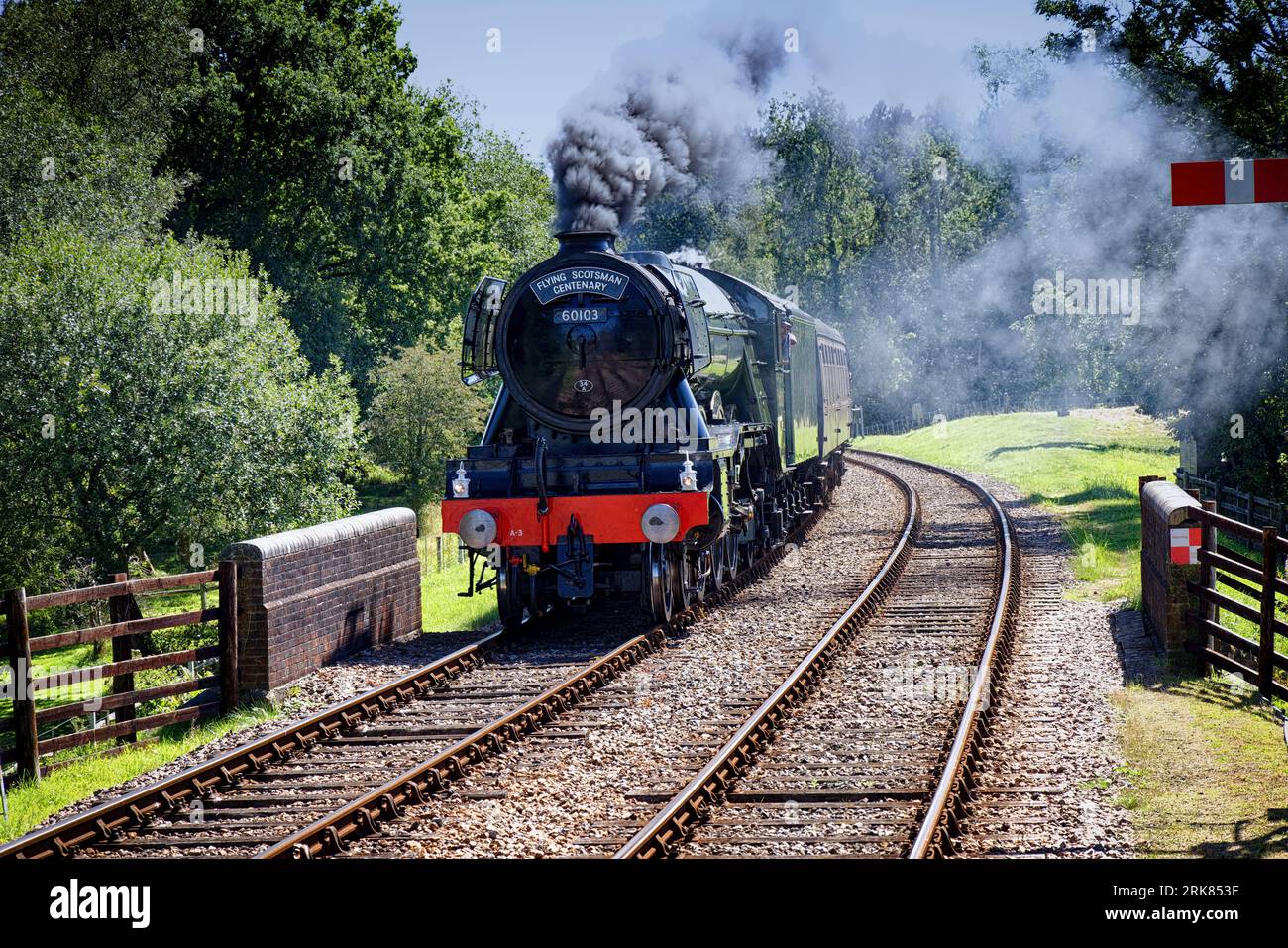 La locomotiva a vapore Flying Scotsman sulla linea Bluebell nel West Sussex, Regno Unito Foto Stock