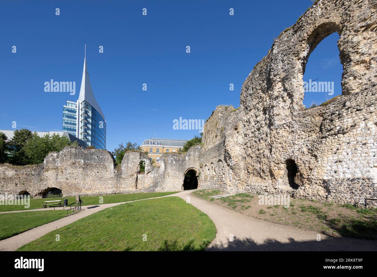 Rovine di Reading Abbey, Reading, Berkshire, Inghilterra, Regno Unito, Europa Foto Stock