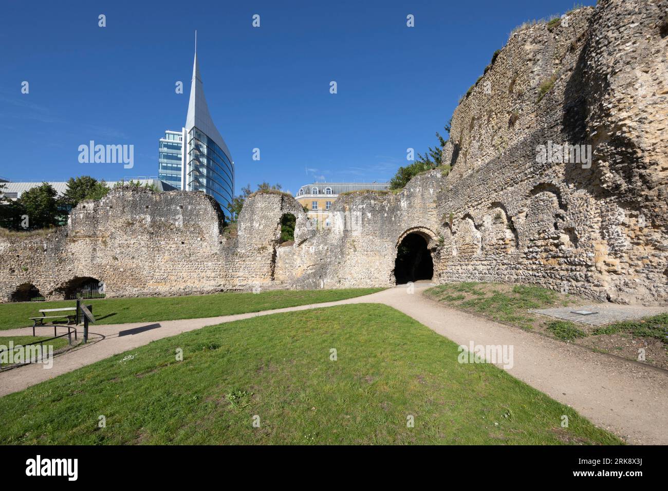 Rovine di Reading Abbey, Reading, Berkshire, Inghilterra, Regno Unito, Europa Foto Stock