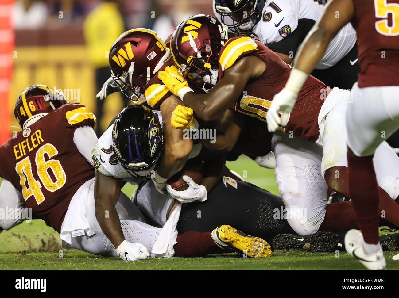 Baltimore Ravens RB Owen Wright (36) con The Carry Against the Washington Commanders al FedEx Field di Landover MD il 21 agosto 2023 (Alyssa Howell/Image of Sport) Foto Stock