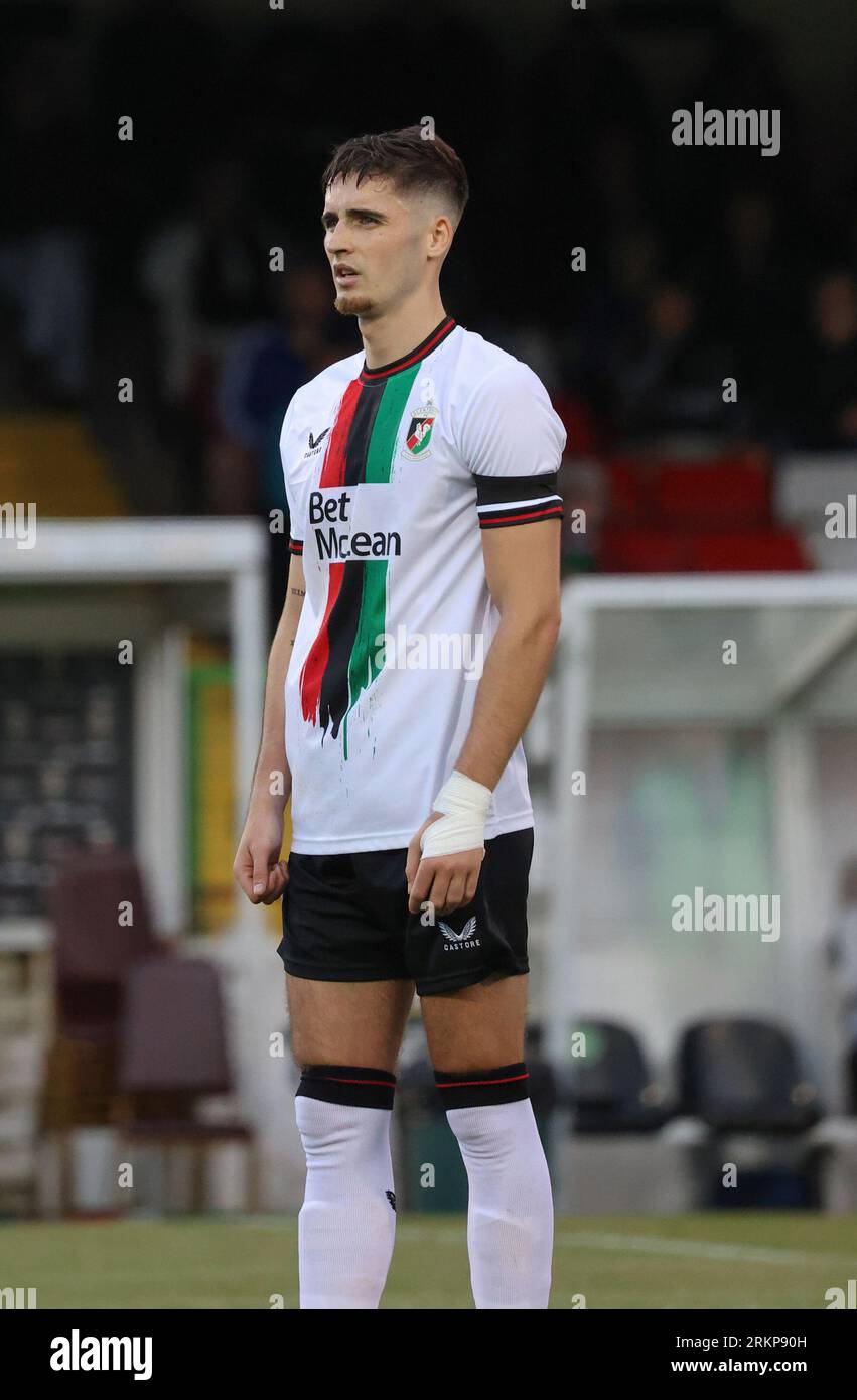 BetMcLean Oval, Belfast, Irlanda del Nord, Regno Unito. 11 agosto 2023. Sports Direct Premiership – Glentoran 1 Larne 2, giocatore di football della Irish League, calciatore del Glentoran Jay Donnelly Foto Stock