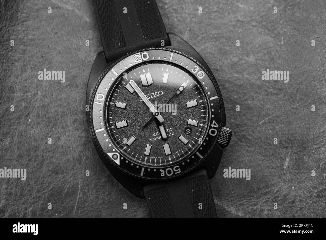 Fotografie della tartaruga nera serie 2023 Seiko Prospex Black Limited Edition, SDBC183 Foto Stock