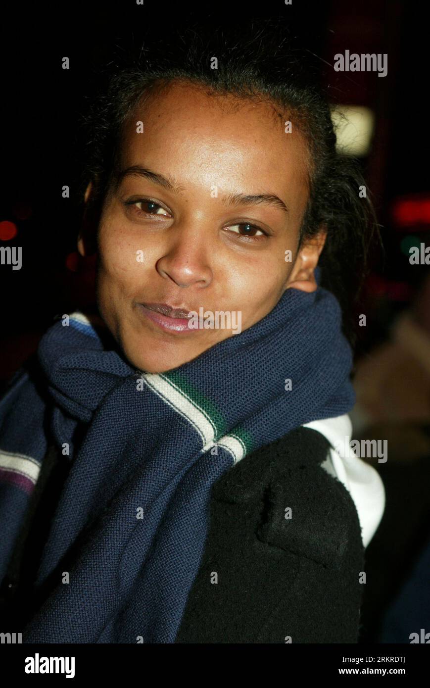 Liya Kebede arriva ad una proiezione di "il Signore degli anelli: Il ritorno del re" all'AMC Empire di New York il 15 dicembre 2003. Crediti fotografici: Henry McGee/MediaPunch Foto Stock