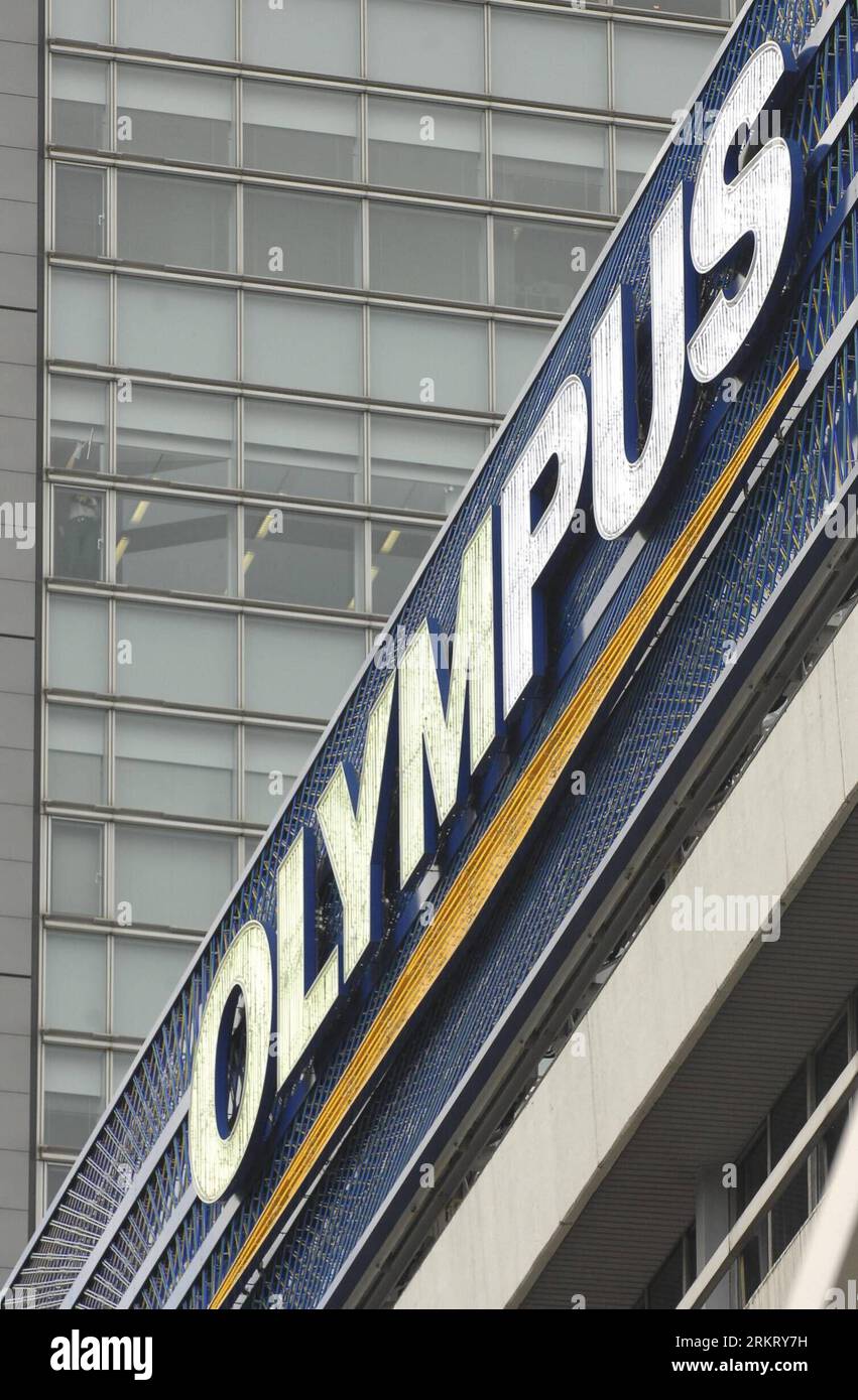 Bildnummer: 58328637 Datum: 09.08.2012 Copyright: imago/Xinhua (120809) -- TOKYO, 9 agosto 2012 (Xinhua) -- il logo della società giapponese Olympus è visto a Tokyo, Giappone, 9 agosto 2012. Olympus ha riportato un calo del 60% dei suoi guadagni trimestrali aggiungendo pressione sulla società giapponese colpita dallo scandalo. (Xinhua/kenichiro seki) (srb) JAPAN-ECONOMY-EARNINGS-OLYMPUS PUBLICATIONxNOTxINxCHN Wirtschaft xbs x2x 2012 hoch o0 Kamera, Digitalkamera, 58328637 Data 09 08 2012 Copyright Imago XINHUA Tokyo Aug 9 2012 XINHUA l'emblema della società giapponese Olympus IS Lakes AT Tokyo Japan Aug 9 2012 Olympus riportato Foto Stock