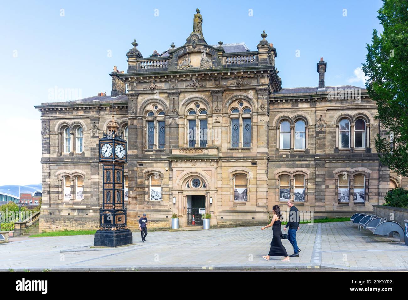 Ex Municipio e Torre dell'Orologio, Church Street, Gateshead, Tyne and Wear, Inghilterra, Regno Unito Foto Stock