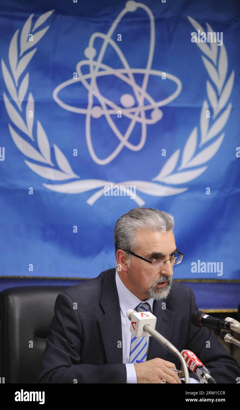 Bildnummer: 59552612 Datum: 22.04.2013 Copyright: imago/Xinhua Tokio, aprile 2013 - Juan Carlos Lentijo, capo missione della missione di revisione dell'Agenzia internazionale per l'energia atomica (AIEA) partecipa a una conferenza stampa a Tokyo il 22 aprile 2013. (Xinhua/Kenichiro Seki) GIAPPONE-TOKYO-AIEA-CONFERENZA STAMPA PUBLICATIONxNOTxINxCHN People Politik x0x xkg 2013 hoch 59552612 Data 22 04 2013 Copyright Imago XINHUA Tokyo aprile 2013 Juan Carlos Mission leader della REVISIONE missione dell'Agenzia internazionale per l'energia atomica AIEA partecipa a una conferenza stampa a Tokyo 22 aprile 2013 XINHUA Kenichiro Seki Giappone Tokyo IAE Foto Stock