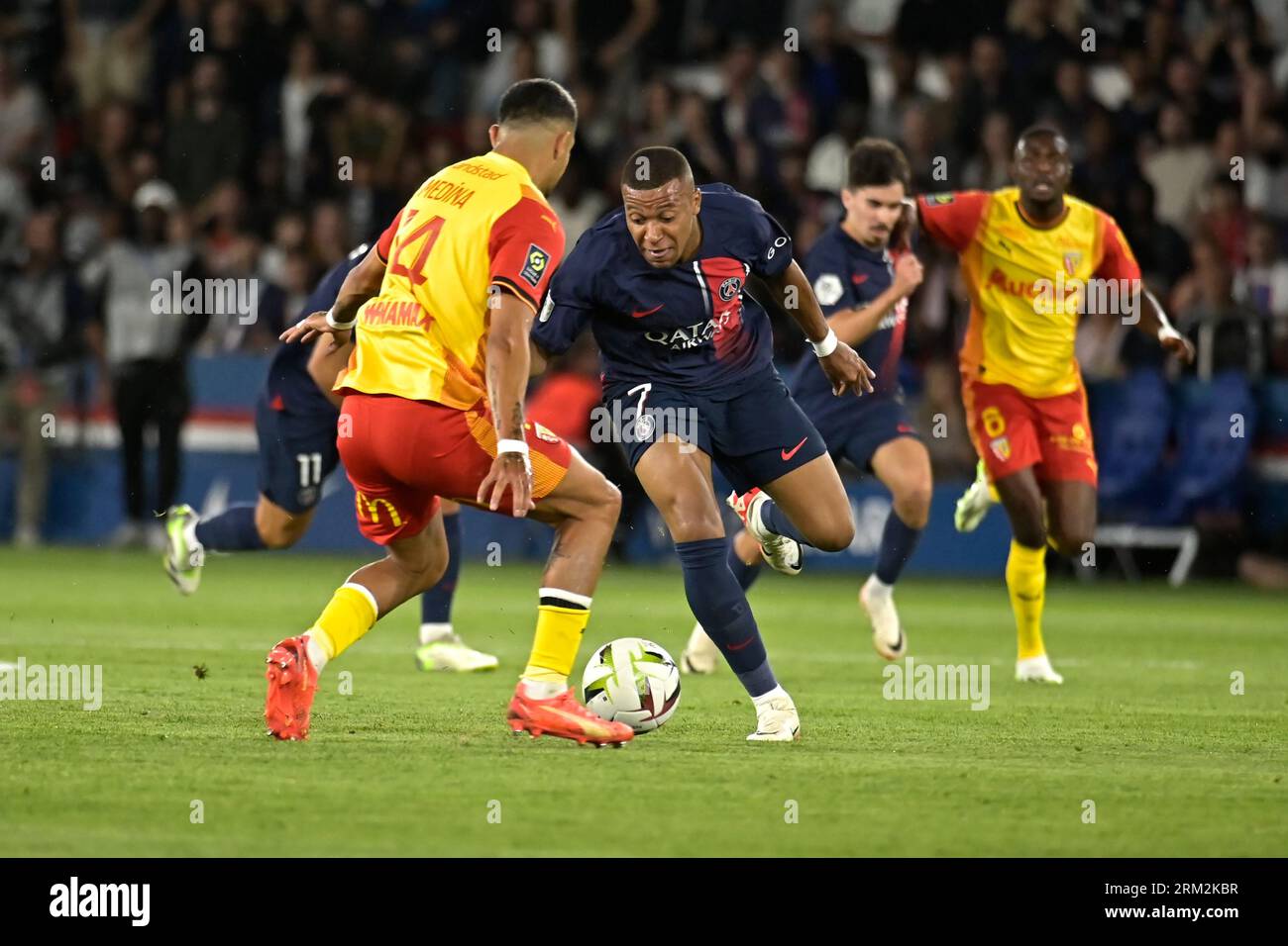 Parigi, Francia. 26 agosto 2023. Julien Mattia/le Pictorium - PSG-LENS at the Parc des Princes, 26 agosto 2023 - 26/8/2023 - Francia/Ile-de-France (regione)/Parigi - Kylian Mbappe durante il 3° Journee de ligue 1 Ubereats, tra PSG-RC Lens al Parc des Princes, 26 agosto 2023 crediti: LE PICTORIUM/Alamy Live News Foto Stock