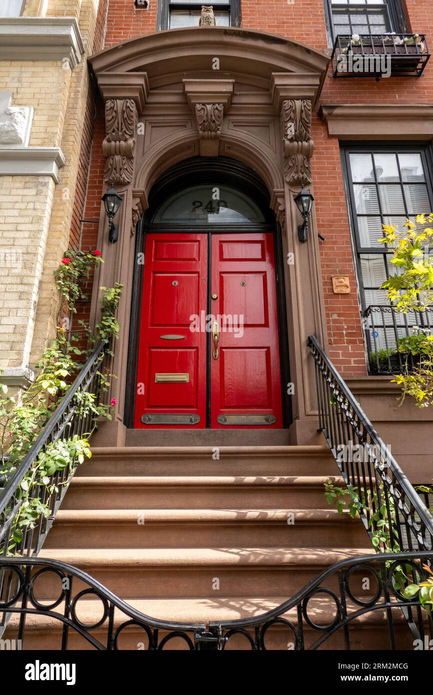 La storica Sculptors House si trova sulla E. 13th St. Nel Greenwich Village, 2023, New York City, USA Foto Stock