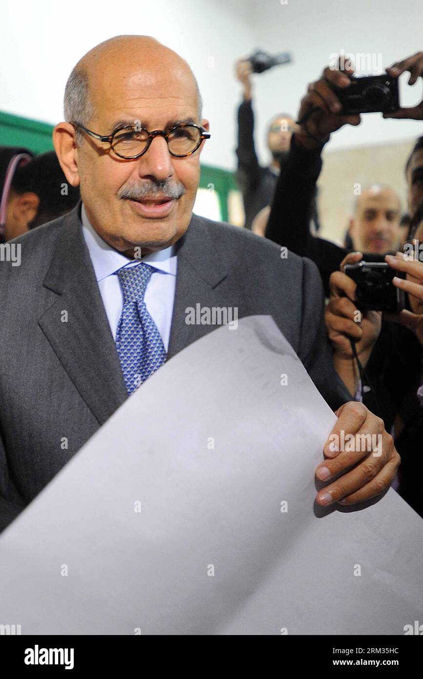 Bildnummer: 60025755 Datum: 15.12.2011 Copyright: imago/Xinhua CAIRO, - foto archiviata scattata il 15 dicembre 2011 mostra il leader dell'opposizione liberale egiziana Mohamed ElBaradei a Giza, Egitto. Il leader egiziano dell'opposizione liberale Mohamed ElBaradei è stato ufficialmente nominato primo ministro ad interim del paese e incaricato di formare un governo di transizione, l'agenzia di stampa statale MENA ha riferito sabato. (Xinhua) EGYPT-UNREST-ELBARADEI PUBLICATIONxNOTxINxCHN People Politik xdp x0x 2013 hoch 60025755 Data 15 12 2011 Copyright Imago XINHUA Cairo Filed foto scattata IL DEC 15 2011 mostra l'Egitto liberale Foto Stock