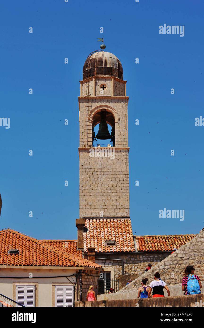 Bildnummer: 60400959 Datum: 18.06.2013 Copyright: imago/Xinhua (130828) -- DUBROVNIK (CROAZIA), agosto 28, 2013 (Xinhua) -- foto scattata il 18 giugno 2013 mostra parti della vecchia città di Dubrovnik in Croazia. L'antica città di Dubrovnik, chiamata la Perla dell'Adriatico, situata sulla costa dalmata, divenne un'importante potenza del Mar Mediterraneo dal XIII secolo in poi. Anche se gravemente danneggiata da un terremoto nel 1667, Dubrovnik è riuscita a preservare le sue bellissime chiese gotiche, rinascimentali e barocche, monasteri, palazzi e fontane. Danneggiato di nuovo negli anni '1990 dal conf. Armato Foto Stock