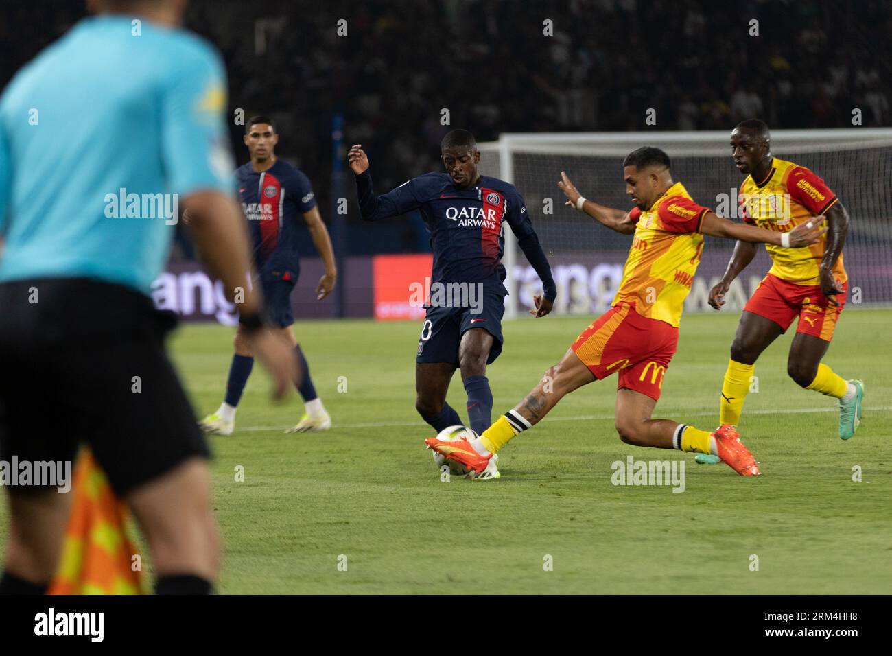 Parigi, Francia. 25 agosto 2023. SAN PAOLO, BRASILE - AGOSTO 26: Partita tra PSG e Lens come parte della stagione regolare della Ligue 1 allo stadio Parc des Princes il 26 agosto 2023 a Parigi, Francia. (Foto di Jose Prestes/PxImages) credito: PX Images/Alamy Live News Foto Stock