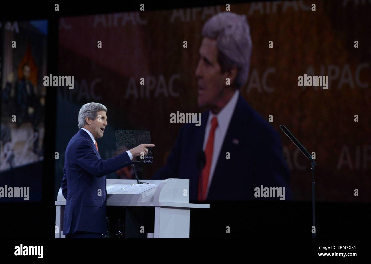 Il Segretario di Stato americano John Kerry parla alla American Israel Public Affairs Committee Conference (AIPAC) al Washington Convention Center di Washington, Stati Uniti, marzo. 3, 2014. (Xinhua/Yin Bogu) US-ISRAEL-AIPAC-KERRY PUBLICATIONxNOTxINxCHN il Segretario di Stato degli Stati Uniti John Kerry parla ALLA conferenza American Israel Public Affairs Committee AIPAC AL Washington Convention Center di Washington Stati Uniti 3 marzo 2014 XINHUA Yin Bogu Stati Uniti Israele AIPAC Kerry PUBLICATIONxTxINxCHN Foto Stock