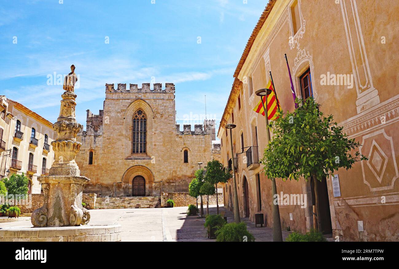 Monastero di Les Santes Creus nella provincia di Tarragona, Catalogna, Spagna, Europa Foto Stock