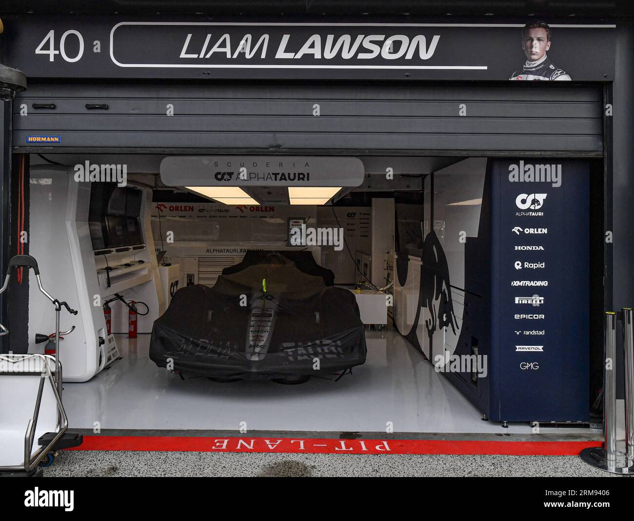 27 agosto 2023; Circuit Zandvoort, Zandvoort, Olanda settentrionale, Paesi Bassi; formula 1 Heineken Dutch Grand Prix 2023; Race Day; Un grande giorno per Liam Lawson come pilota riserva per Scuderia AlphaTauri Credit: Action Plus Sports Images/Alamy Live News Foto Stock