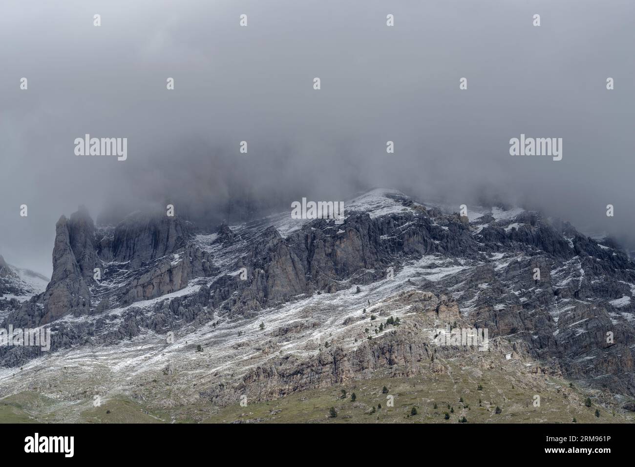 Catena montuosa delle Alpi Liguri, regione Piemonte, Italia nord-occidentale Foto Stock