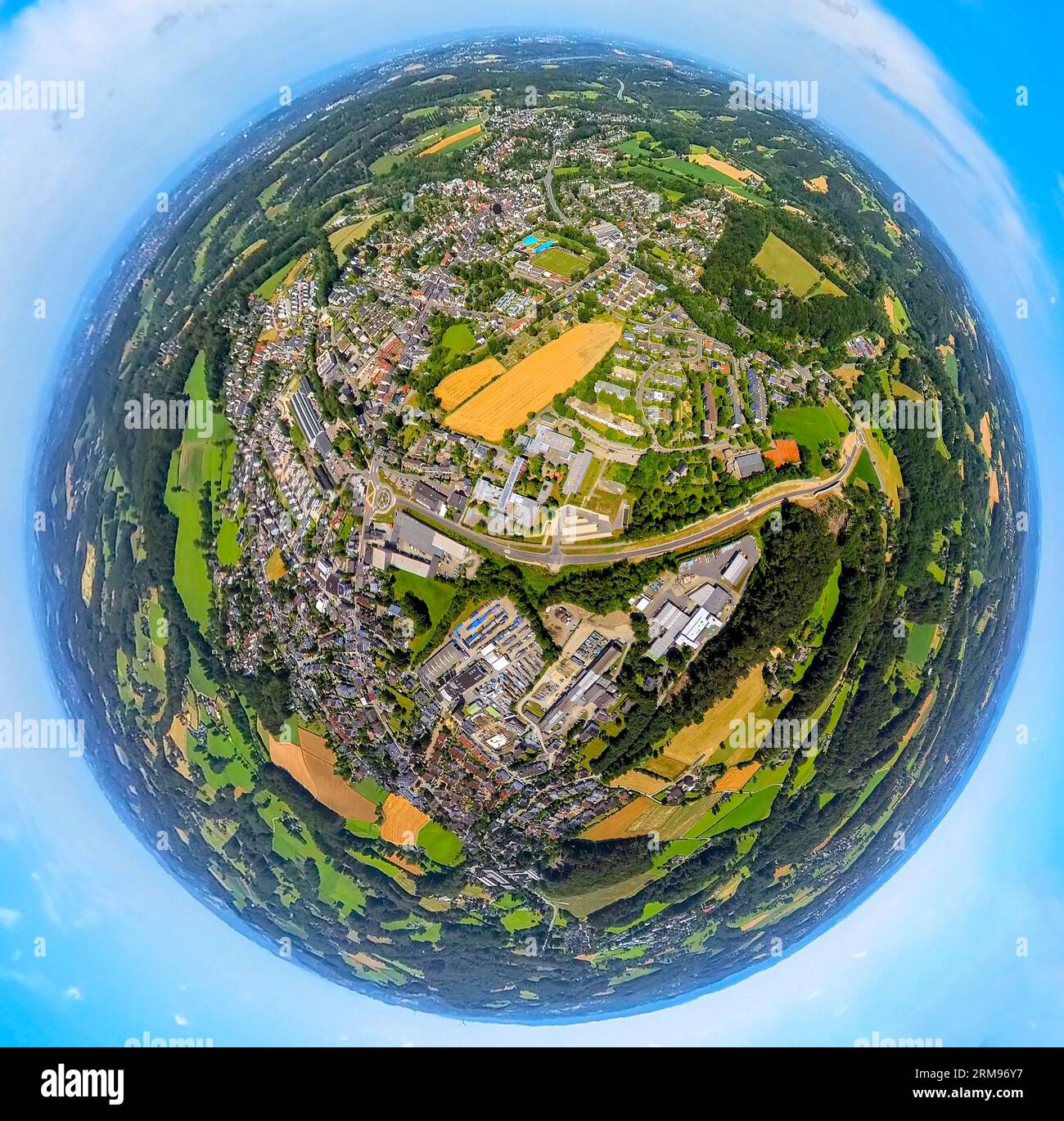 Vista aerea, vista città Niedersprockhövel, cantiere nuovo cerchio stradale con Glückauf-Allee, globo, fisheye shot, foto a 360 gradi, mondo piccolo, Foto Stock