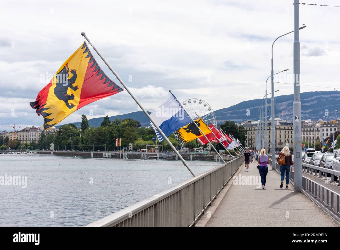 Pont du Mont-Blanc (Ponte del Monte bianco) sul fiume Rhône, Ginevra (Genève) Cantone di Ginevra, Svizzera Foto Stock