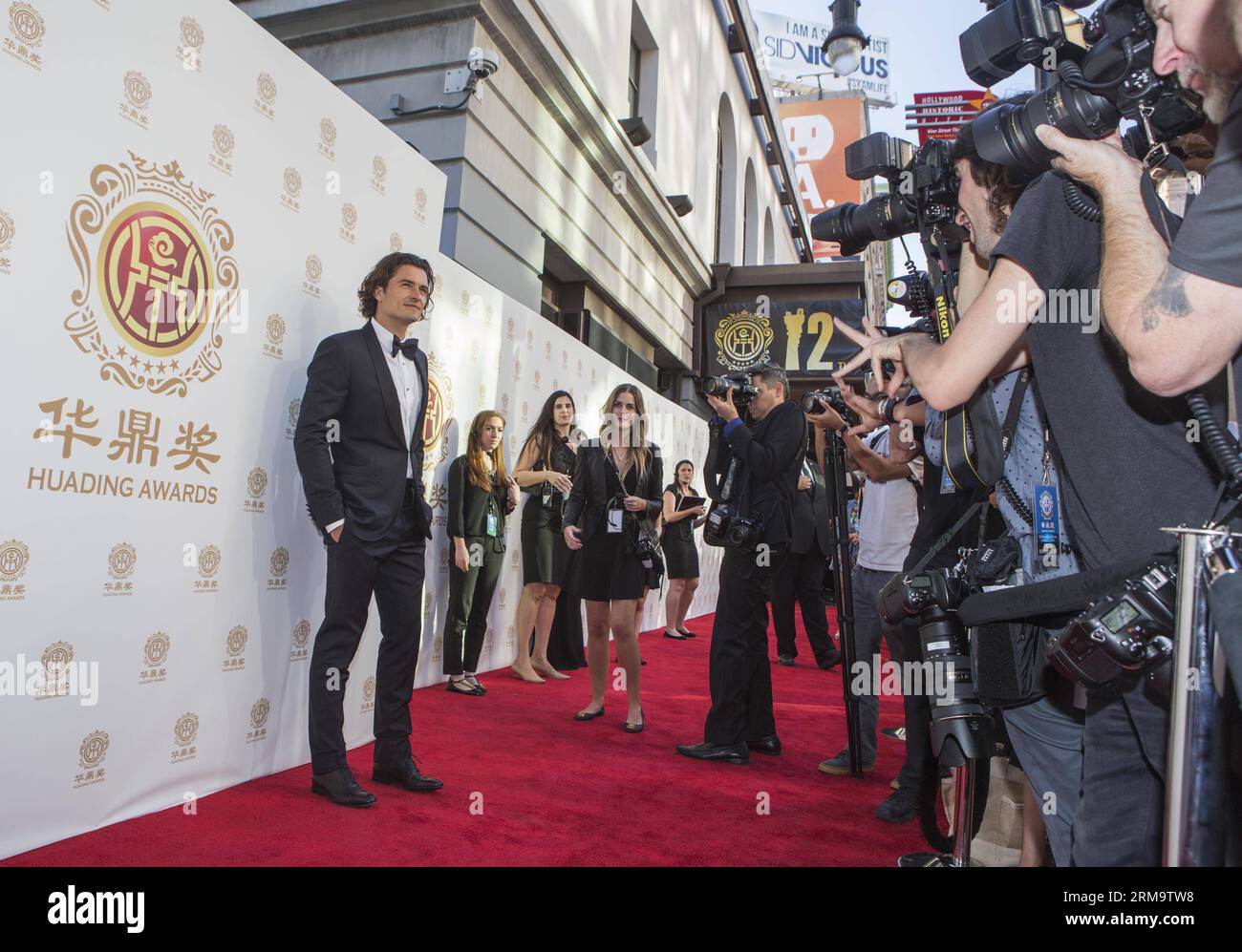 L'attore Orlando Bloom arriva agli Huading Film Awards al Ricardo Montalban Theater domenica 1 giugno 2014, a Hollywood, California, gli Stati Uniti. (Xinhua/Zhao Hanrong) (zjy) U.S.-LOS ANGELES-HUADING FILM AWARDS PUBLICATIONxNOTxINxCHN attore Orlando Bloom arriva AI Film Awards AL Ricardo Mont Alban Theatre domenica 1 giugno 2014 a Hollywood California gli Stati Uniti XINHUA Zhao U S Los Angeles Film Awards PUBLICATIONxNOTxINxCHN Foto Stock