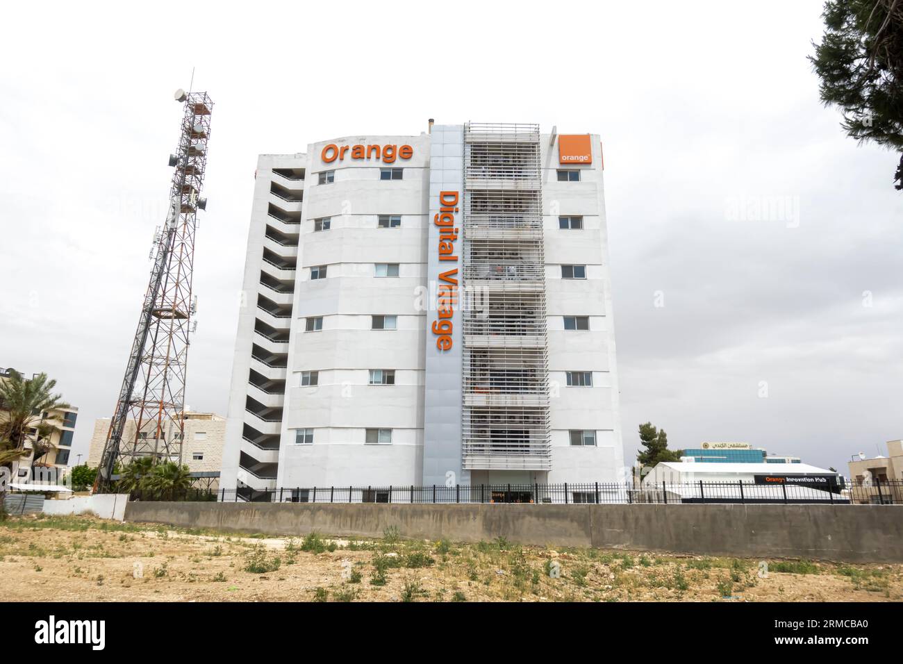 Edificio Orange Digital Village - fornitore di servizi di telecomunicazioni ad Amman, Giordania Foto Stock