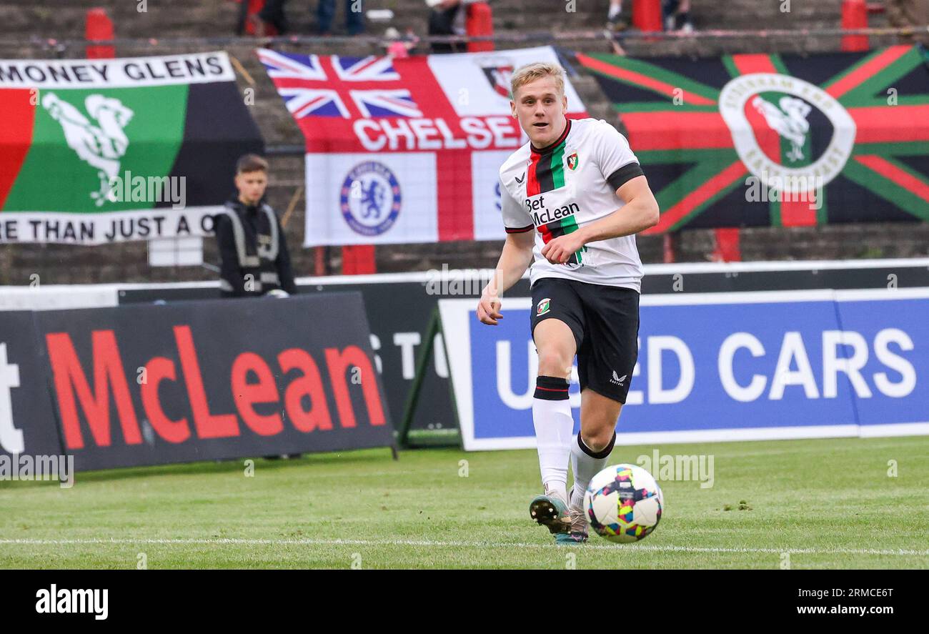 BetMcLean Oval, Belfast, Irlanda del Nord, Regno Unito. 11 agosto 2023. Sports Direct Premiership – Glentoran 1 Larne 2, calciatore Glentoran, calciatore Aaron Wightman. Foto Stock