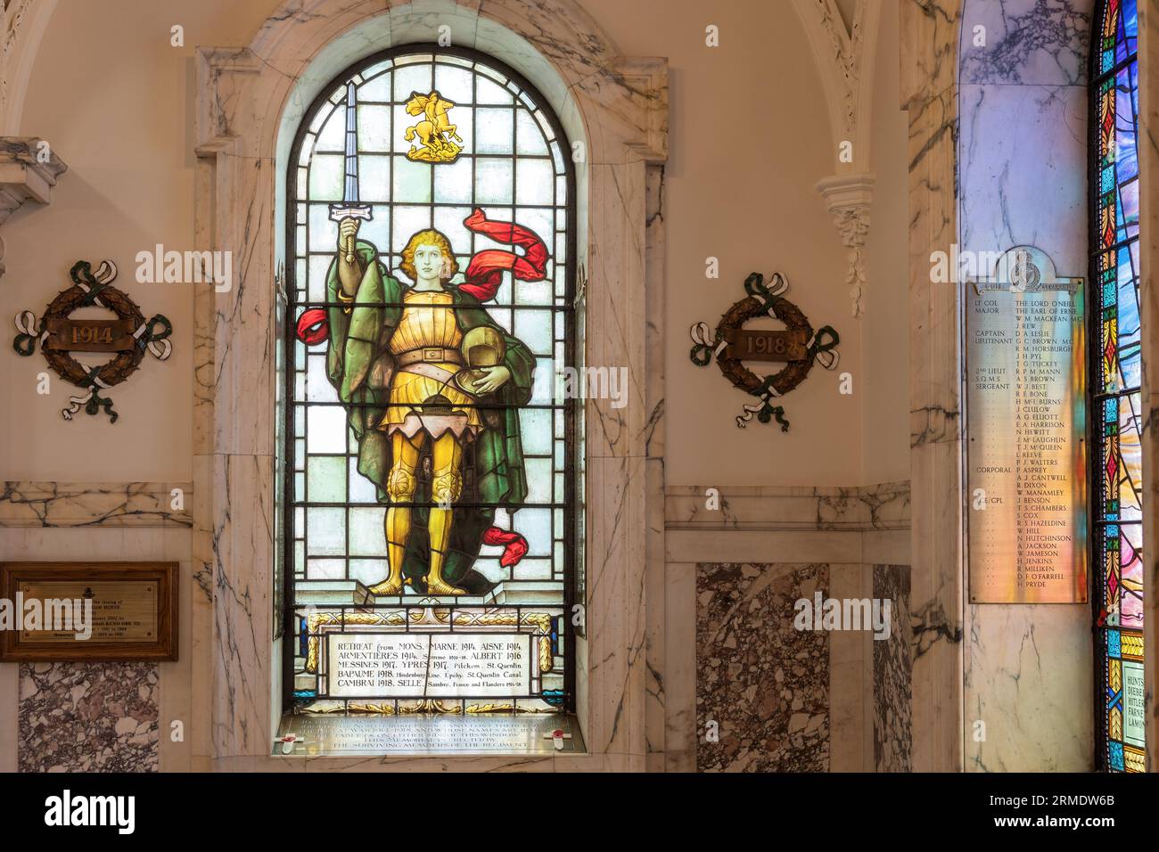 Commemorazione di Raising North Irish Horse, yeomanry unit of the British Territorial Army, Belfast City Hall, Belfast, Northern Ireland, UK Foto Stock