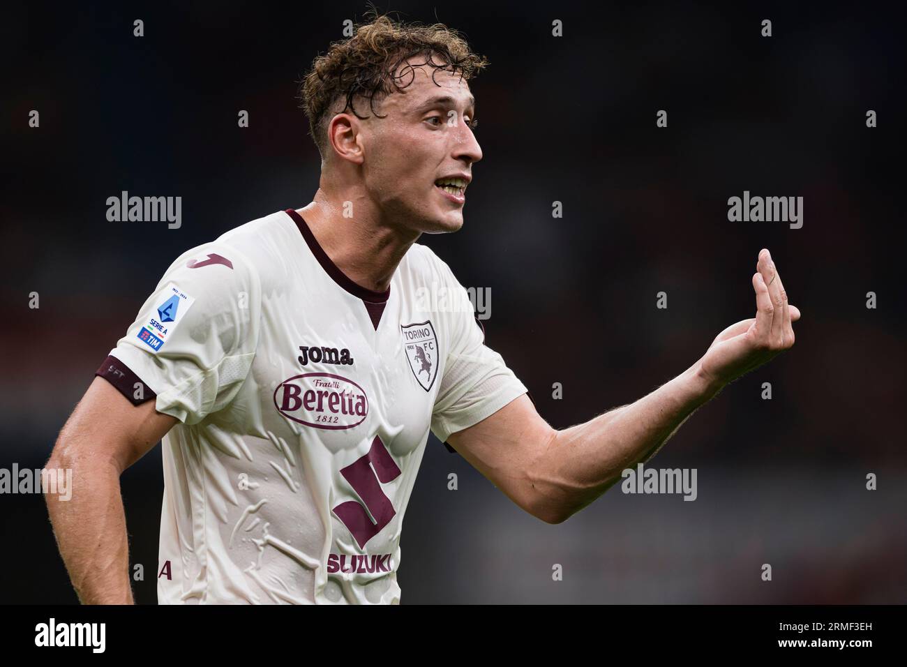 Mergim Vojvoda del Torino FC reagisce durante la partita di serie A tra il Milan e il Torino FC. Foto Stock