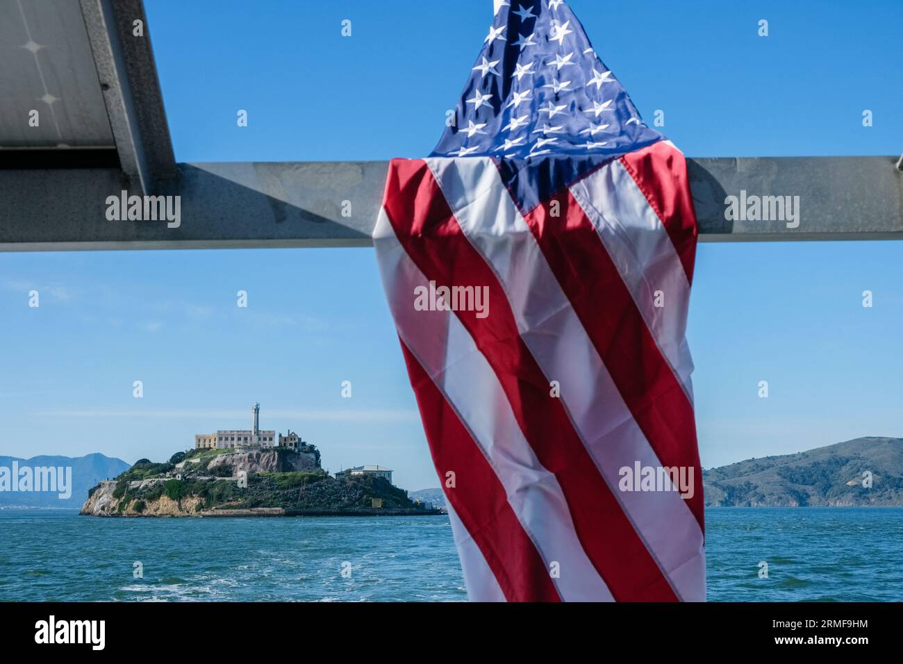 Una vista di Alcatraz dal traghetto, San Francisco, California, USA Foto Stock