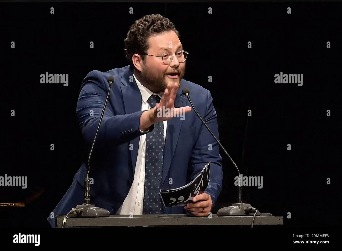 Beirut, Libano. 29 agosto 2023. Foto del file datata giugno 2023 mostra lo stand-up comico libanese Nour Hajjar durante uno spettacolo al teatro al Madina di Beirut, Libano. Hajjar è stato arrestato e incarcerato per battute contro l'esercito libanese e contro l'islam. Foto di Balkis Press/ABACAPRESS.COM credito: Abaca Press/Alamy Live News Foto Stock