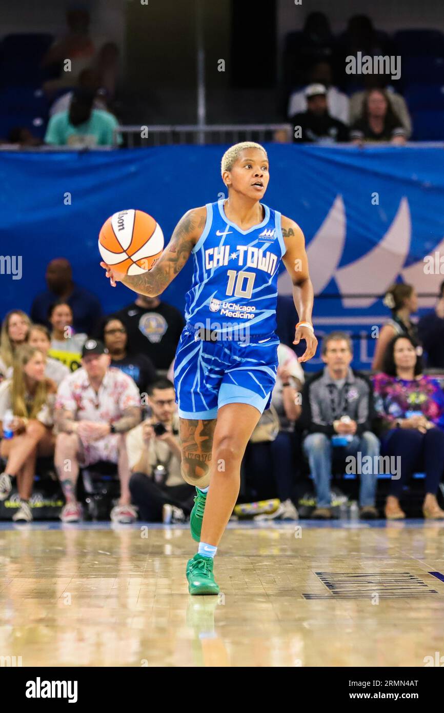 Courtney Williams del Chicago Sky si aggiudica il campo di Chicago, Illinois, alla Wintrust Arena. Foto Stock