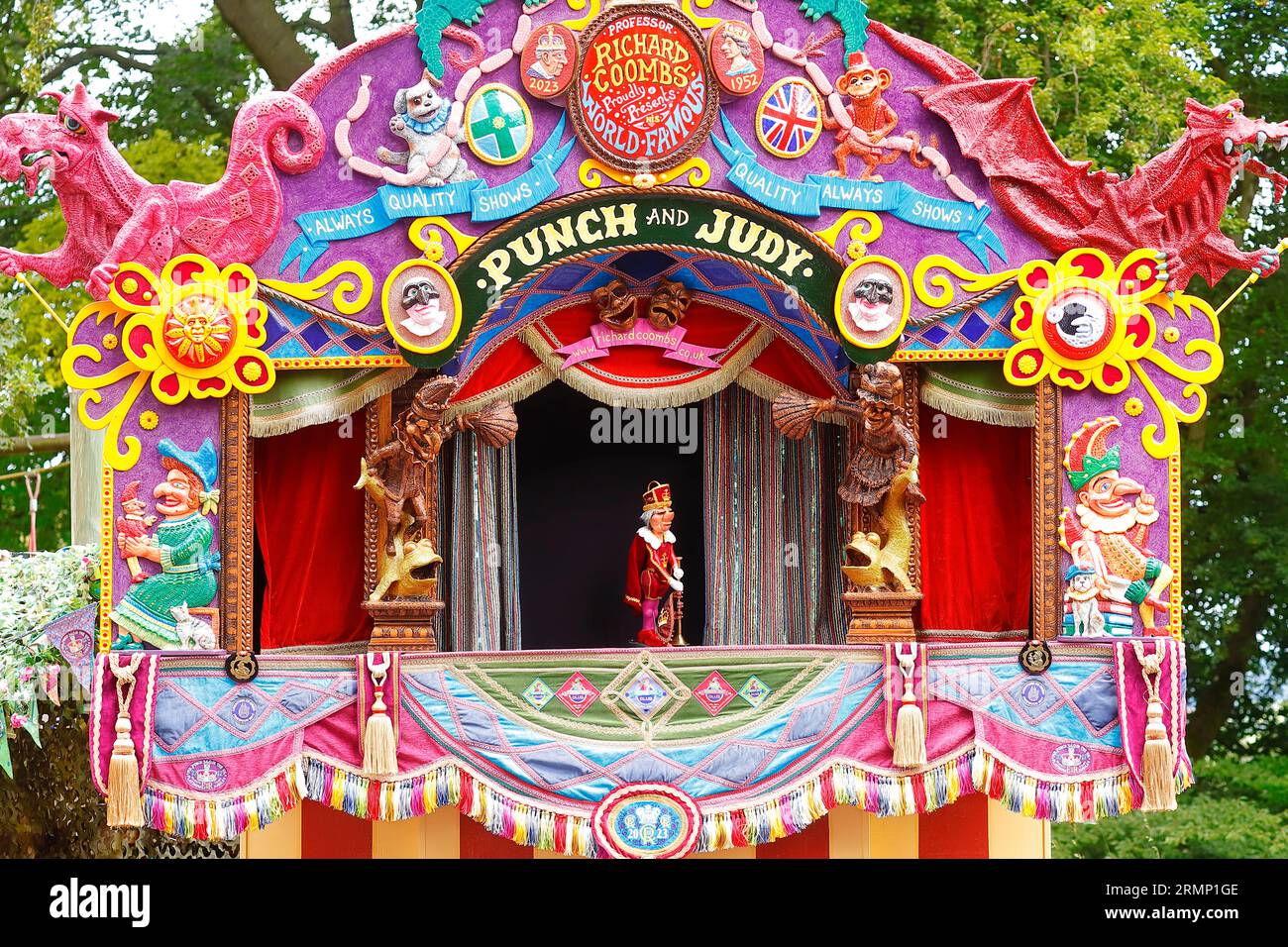 Spettacolo di marionette punch & Judy presso le alture di Abraham a Matlock, Derbyshire, Regno Unito Foto Stock