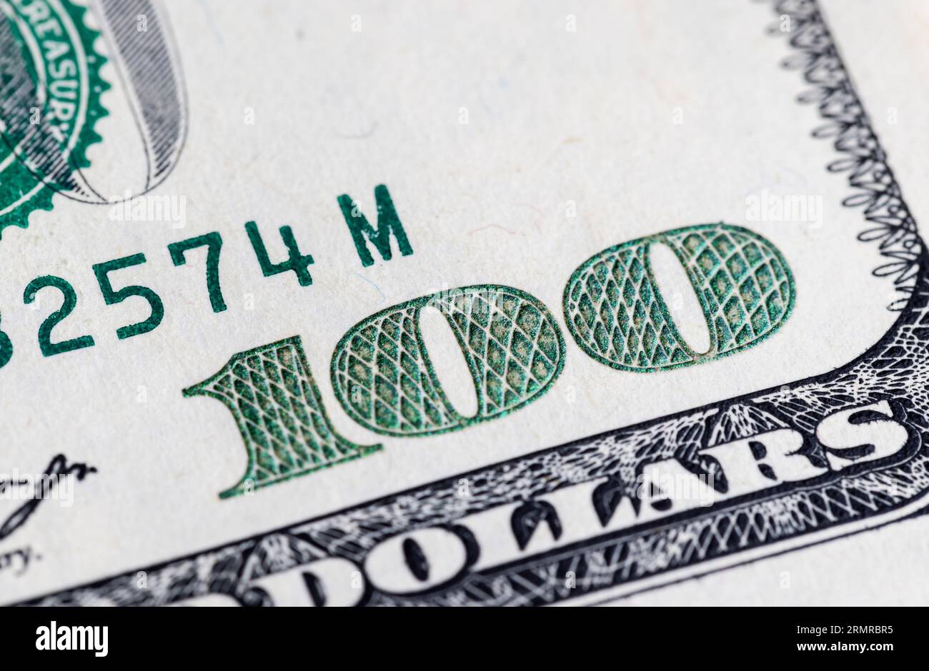 Primo piano di cento dollari americani, dettagli di 100 dollari americani in contanti Foto Stock