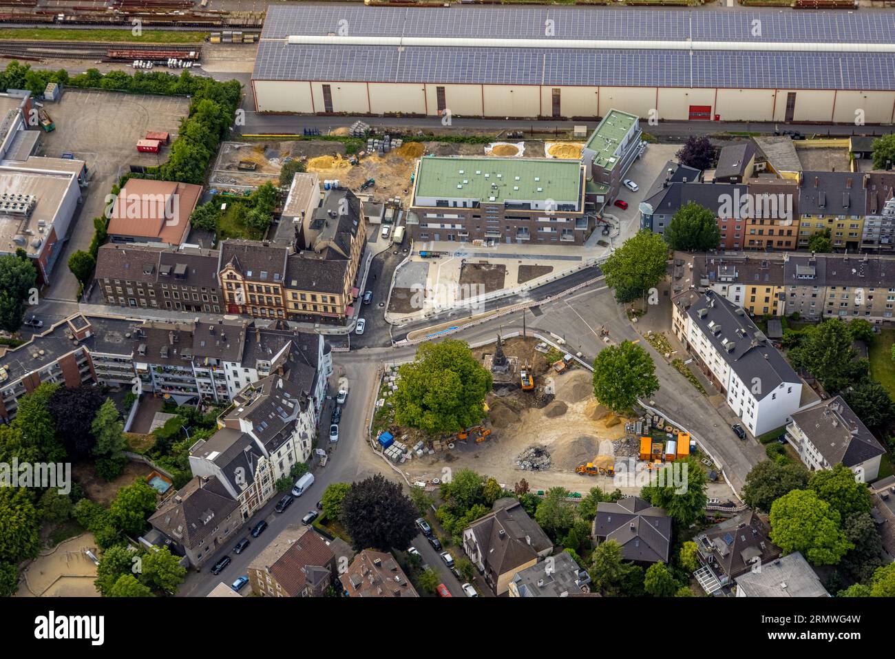 Veduta aerea, cantiere Karl-Marx-Platz e casa multigenerazione con asilo Breite Straße, Witten, regione della Ruhr, Renania settentrionale-Vestfalia, Foto Stock