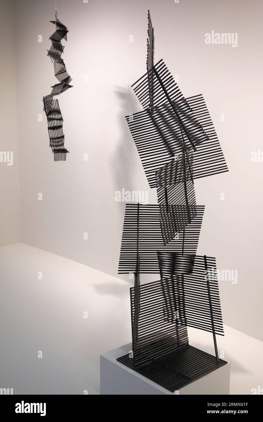 Gego Gertrud Goldschmidt Measuring Infinity mostra Guggenheim Museum New York City Brooklyn Foto Stock