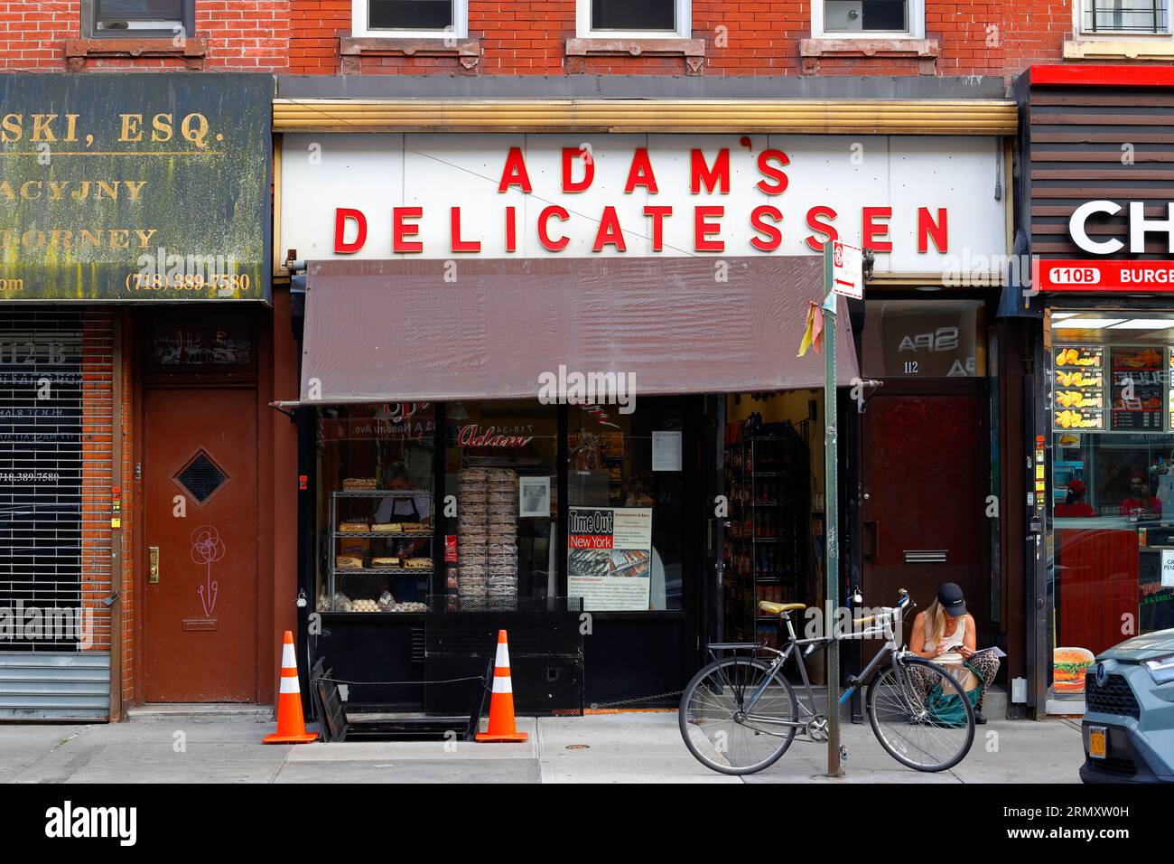 Adam's Delicatessen, 112 Nassau Ave, Brooklyn, New York. Foto di un negozio di alimentari polacco a Greenpoint. Foto Stock