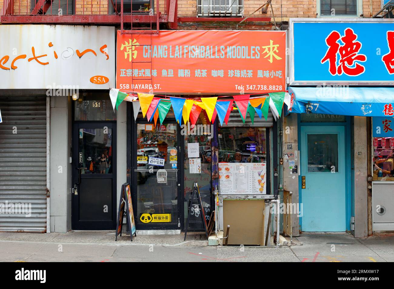 Chang Lai Fishballs Noodles 常来鱼蛋肠粉, 55 Bayard St, New York, New York, New York foto di un ristorante di crepe di riso al vapore a Manhattan Chinatown. Foto Stock