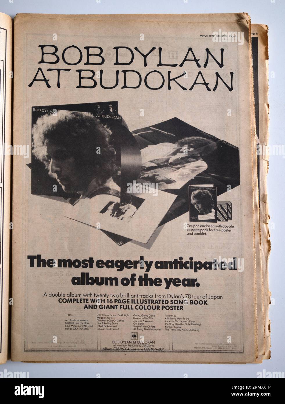 1970s Advert for Bob Dylan Live at Budokan in Sounds un giornale di musica britannica Foto Stock