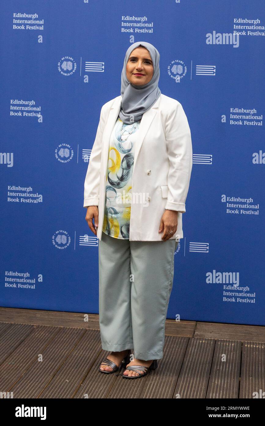 16 agosto 2023. Edimburgo Scozia. Jokha Alharthi, prima scrittrice donna dell'Oman, tenne un discorso al festival internazionale del libro di Edimburgo 2023. Il suo 2019 Foto Stock