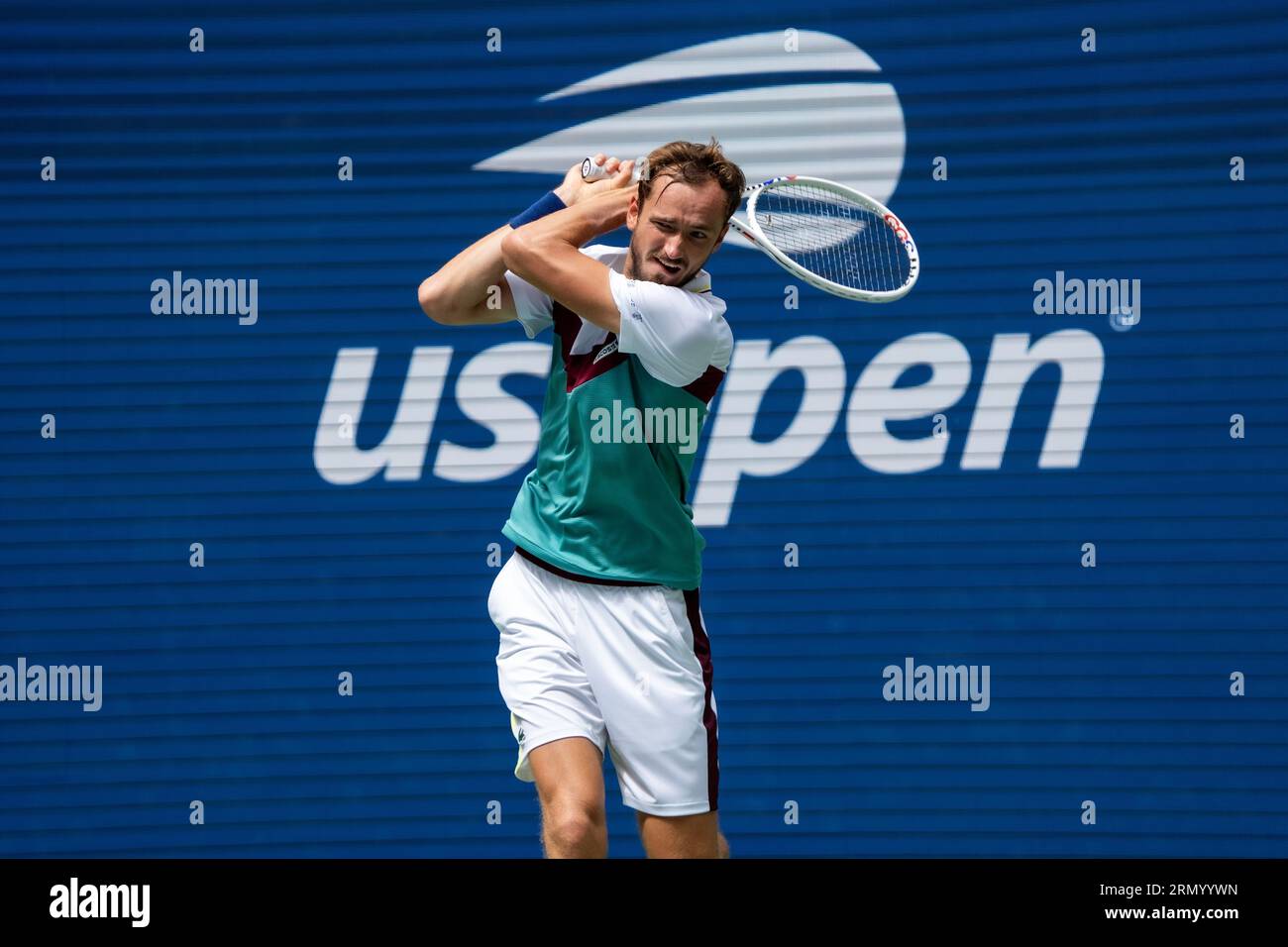 Daniil Medvedev (RUS) partecipa al primo turno di singolare maschile agli US Open Tennis 2023 Foto Stock