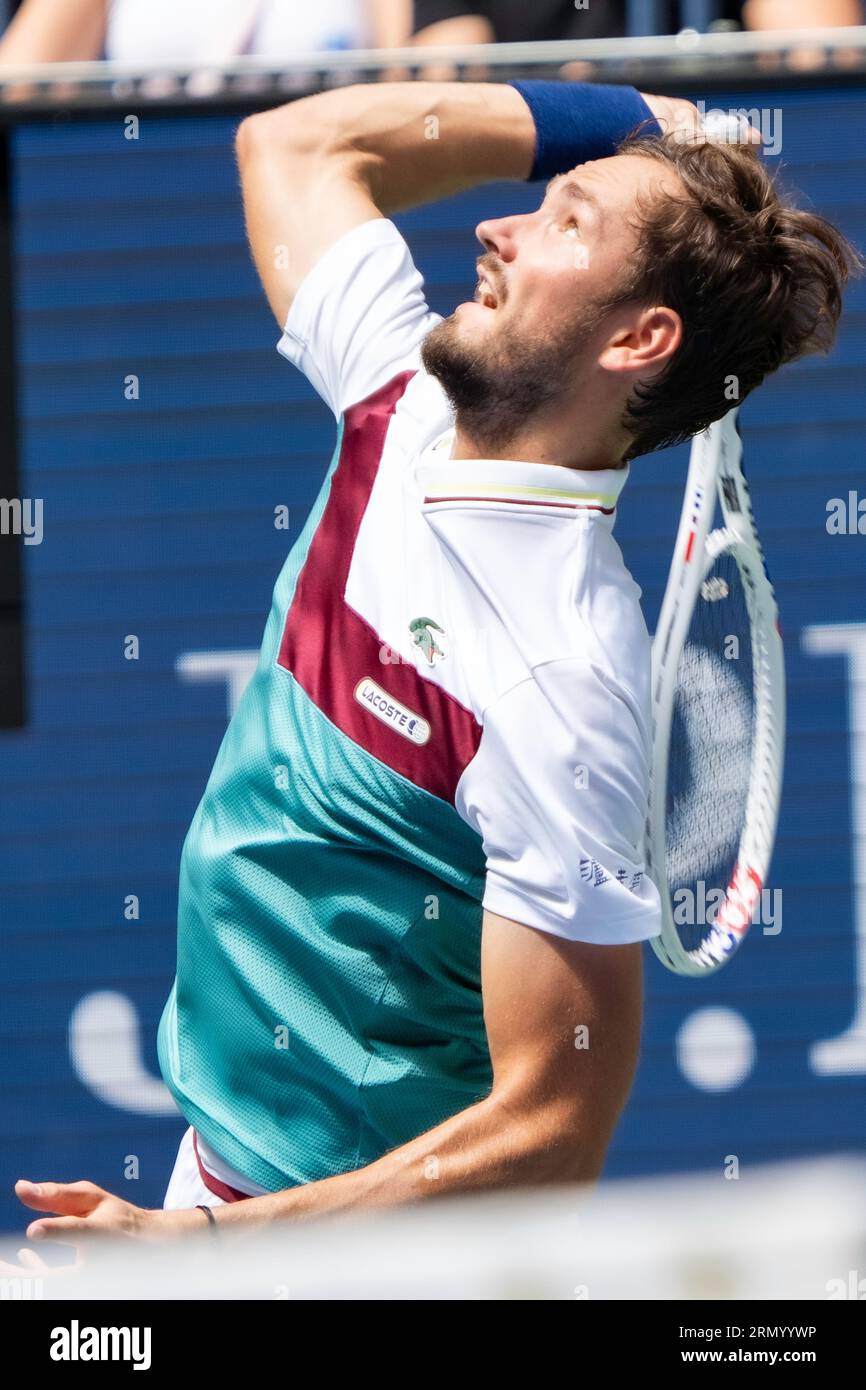 Daniil Medvedev (RUS) partecipa al primo turno di singolare maschile agli US Open Tennis 2023 Foto Stock