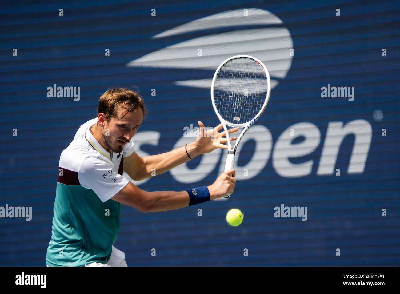 Daniil Medvedev (RUS) partecipa al primo turno di singolare maschile agli US Open Tennis 2023 Foto Stock