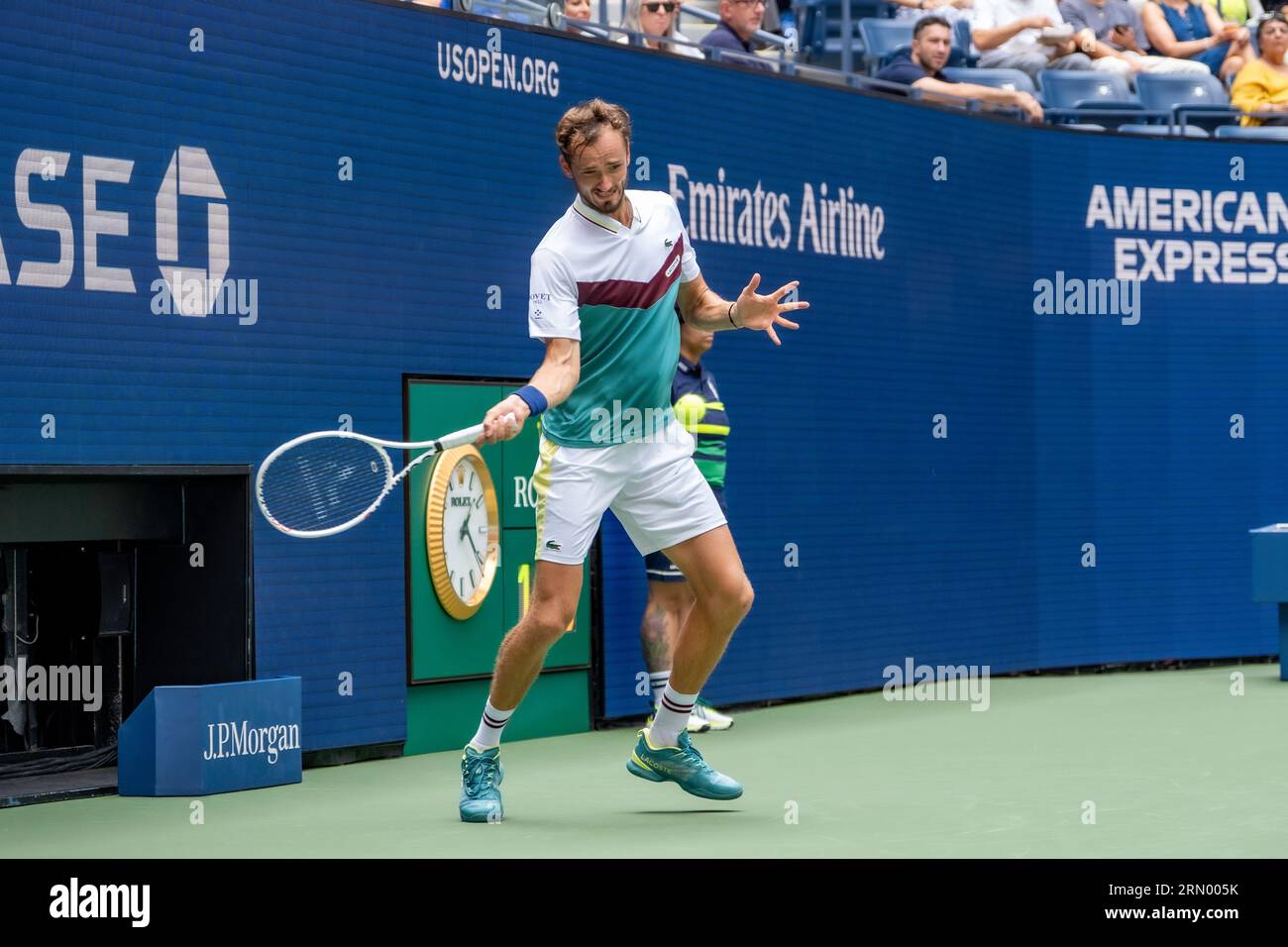 Daniil Medvedev (RUS) partecipa al primo turno di singolare maschile agli US Open Tennis 2023 Foto Stock