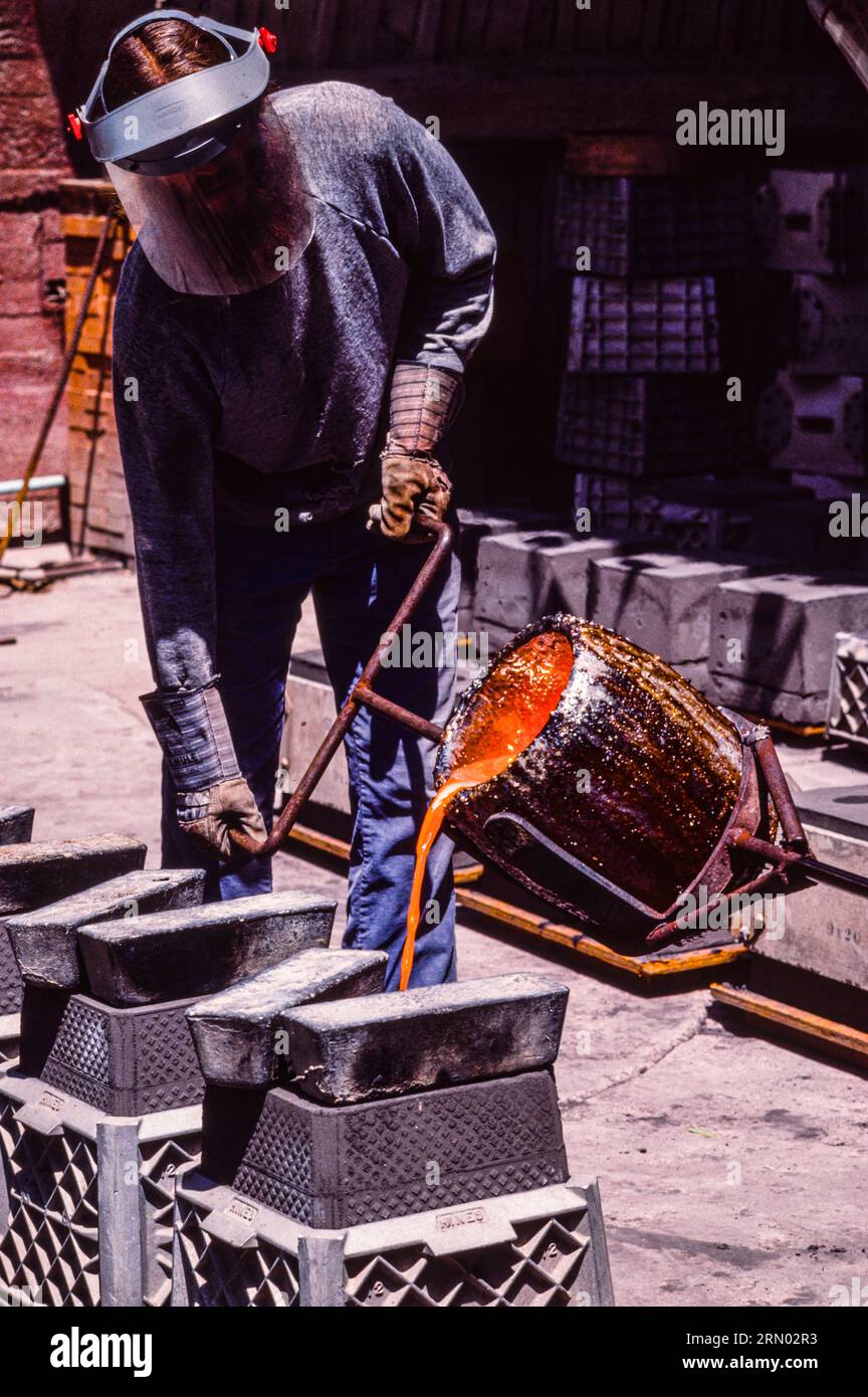 Casting bronze wind-campane Cosanti   Paradise Valley, Arizona, USA Foto Stock