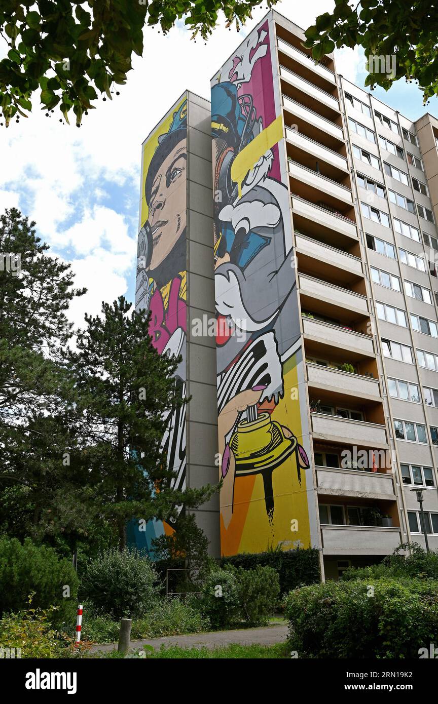 Artpark Tegel, Urban Street Art su 8 grattacieli a Berlino Tegel, BustArt; partenza Foto Stock